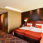 호텔 Azur 4*