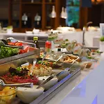 Azur 호텔 4*