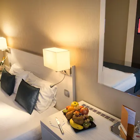 Azur Hotel