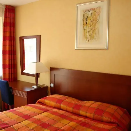 Otel Azur