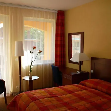 Otel Azur
