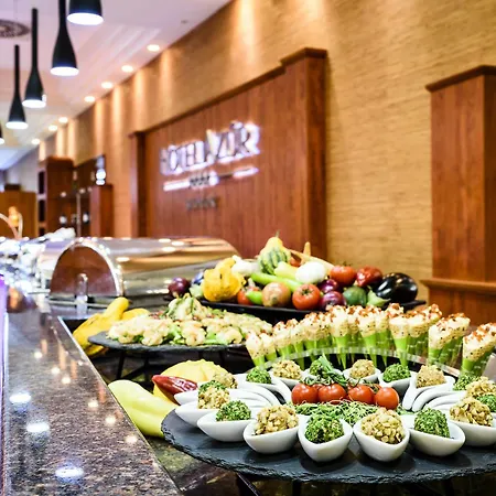 Azur Otel 4*