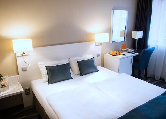 アズール シオフォク 4*