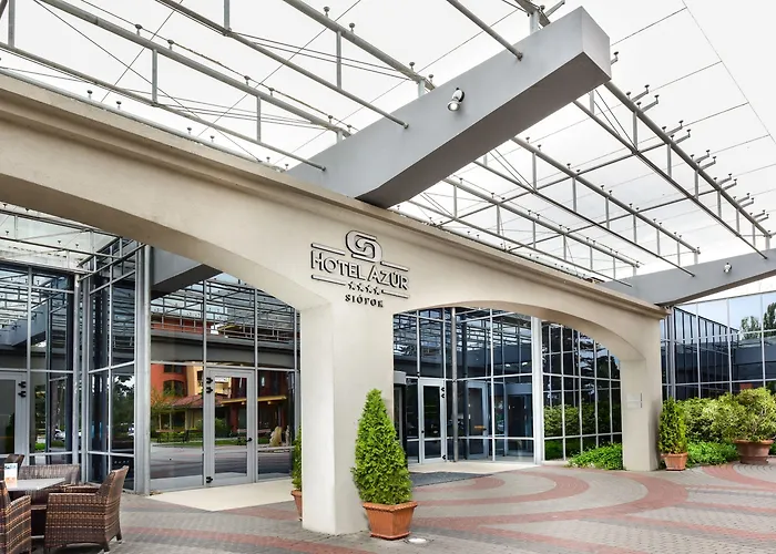 アズール シオフォク ホテル 4*